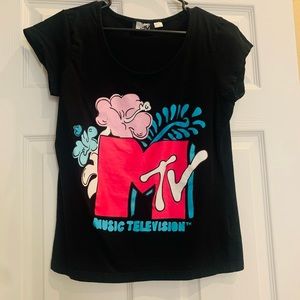 MTV t-shirt